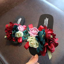 Load image into Gallery viewer, Bouquet Slippers